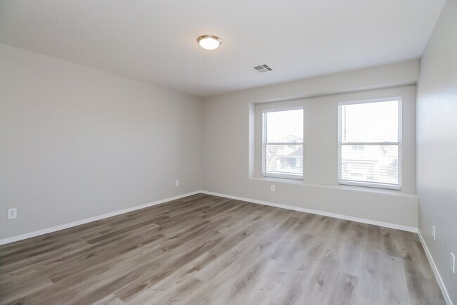 Building Photo - 3199 E San Manuel Rd