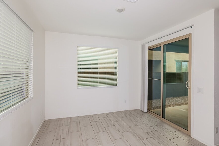 Building Photo - 9259 E Static Ave