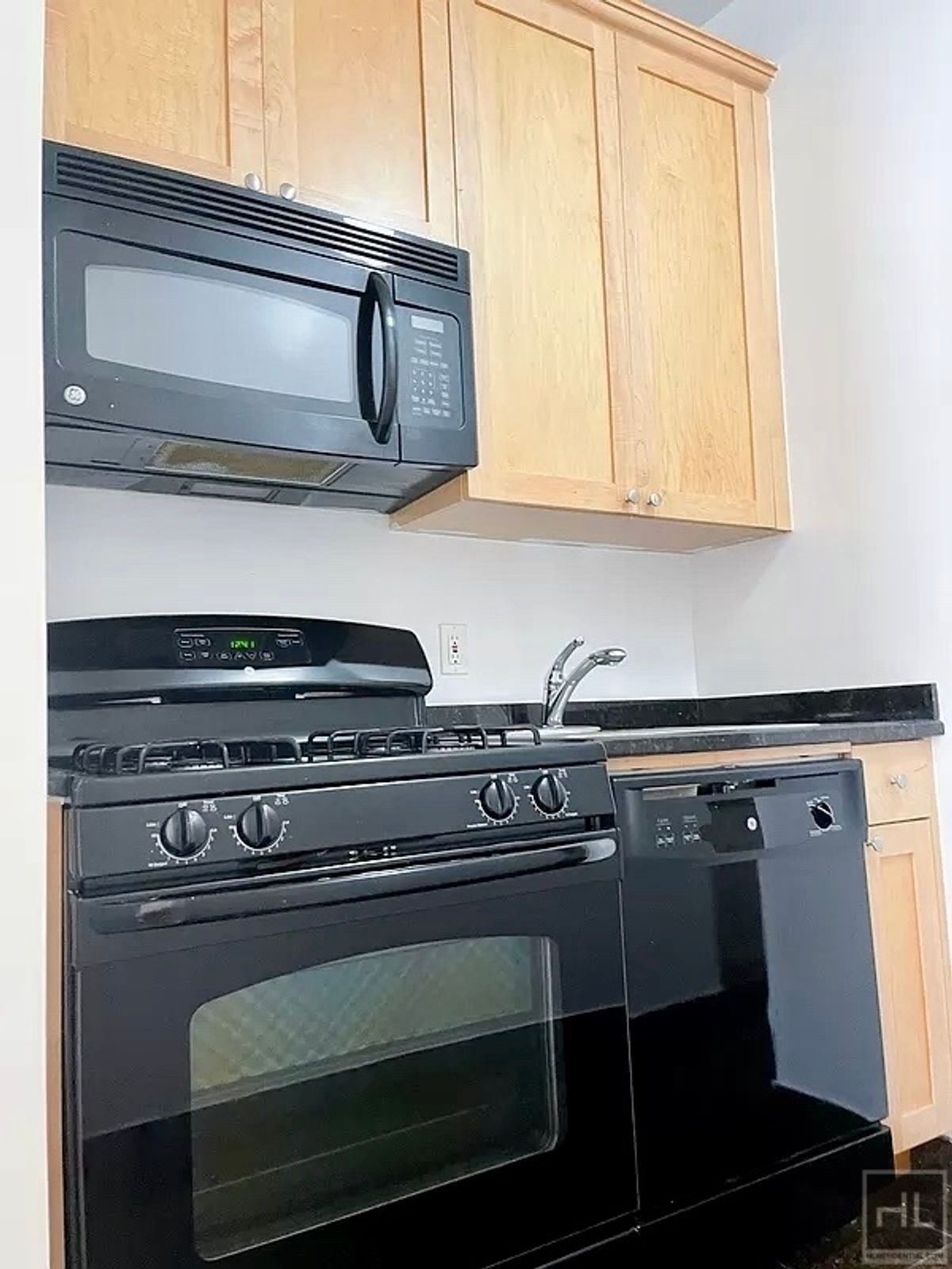 Building Photo - East 84th Street