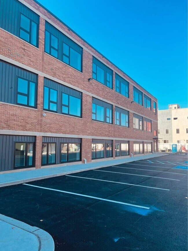 Building Photo - 1843 Hartranft St