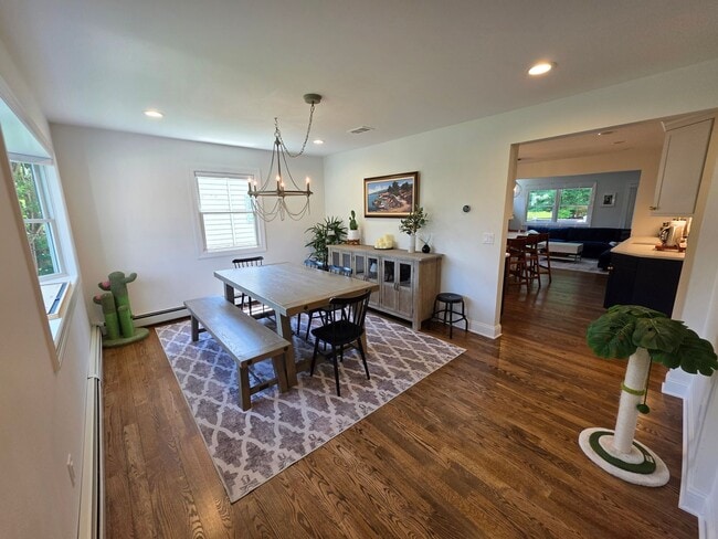 Building Photo - Luxury Living in Ridgewood