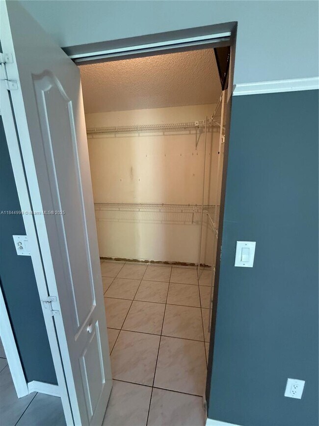 Building Photo - 21440 SW 88th Ave