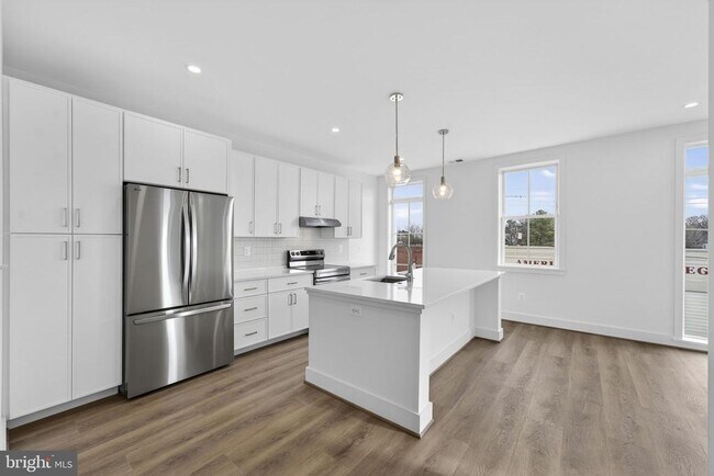 Building Photo - 117 N 21st St