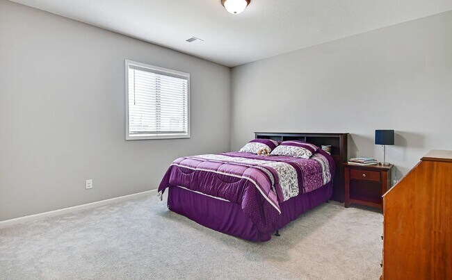 Building Photo - 4 BR/3BA | Newly Renovated Single Family Home | 3-Car Covered Parking | Back Deck