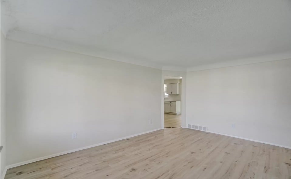 Building Photo - 20957 La Salle Blvd