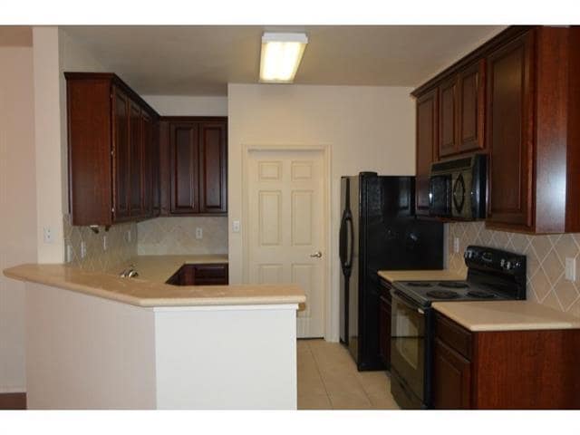 Building Photo - 8605 Brunswick Dr