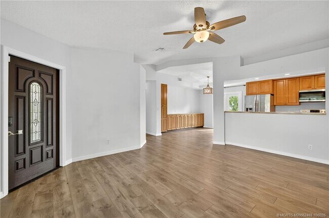 Building Photo - 3171 SW Crumpacker St