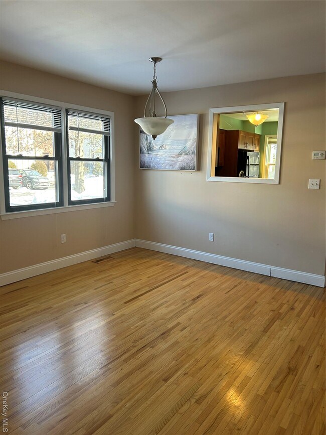 Building Photo - 135 W Nyack Rd