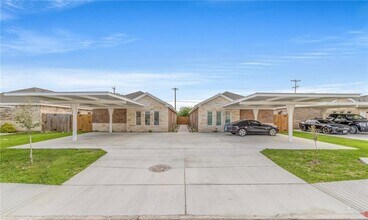 Building Photo - 10 N Hester St