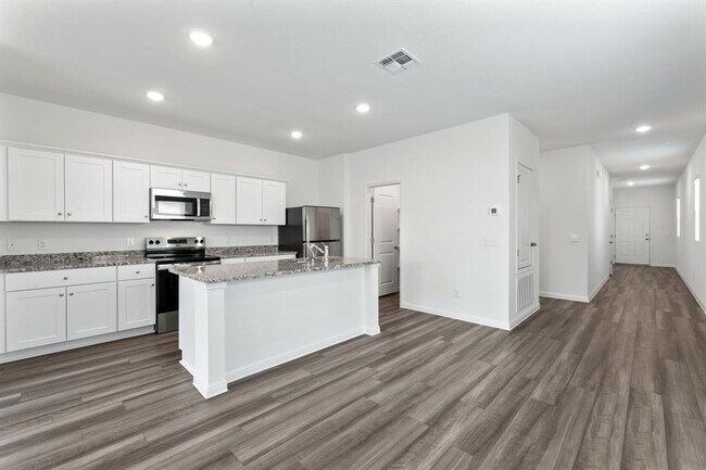Building Photo - 941 Delta Crst