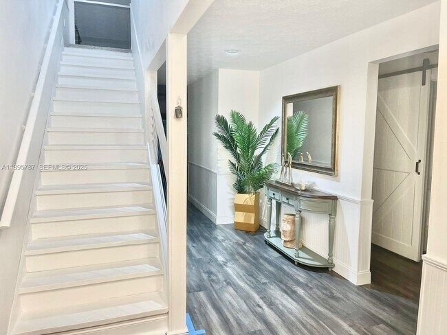 Building Photo - 4700 Regina Dr