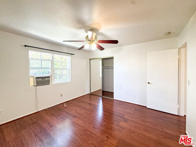 Building Photo - 750 Hyperion Ave