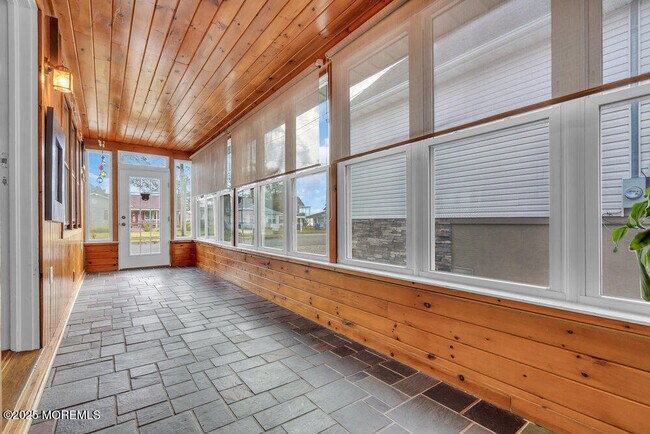 Building Photo - 228 Fischer Blvd