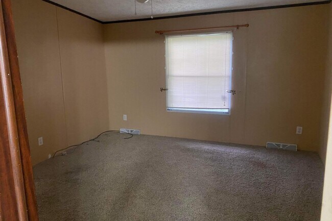 Building Photo - 2687 1st Ave NW