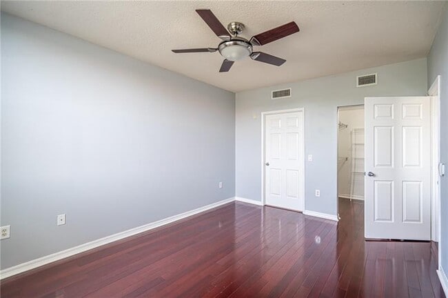 Building Photo - 2421 NE 65th St