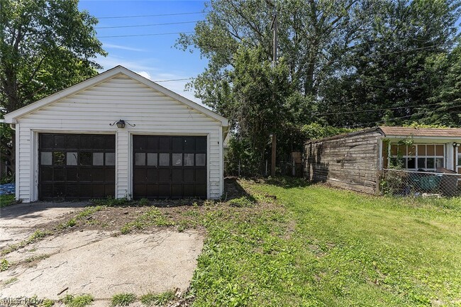 Building Photo - 3790 W 116th St