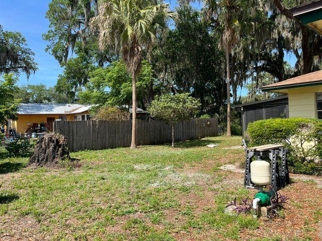 Building Photo - 494 Romano St