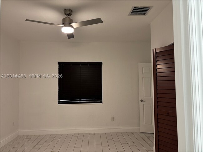 Building Photo - 1131 SW 86th Ave