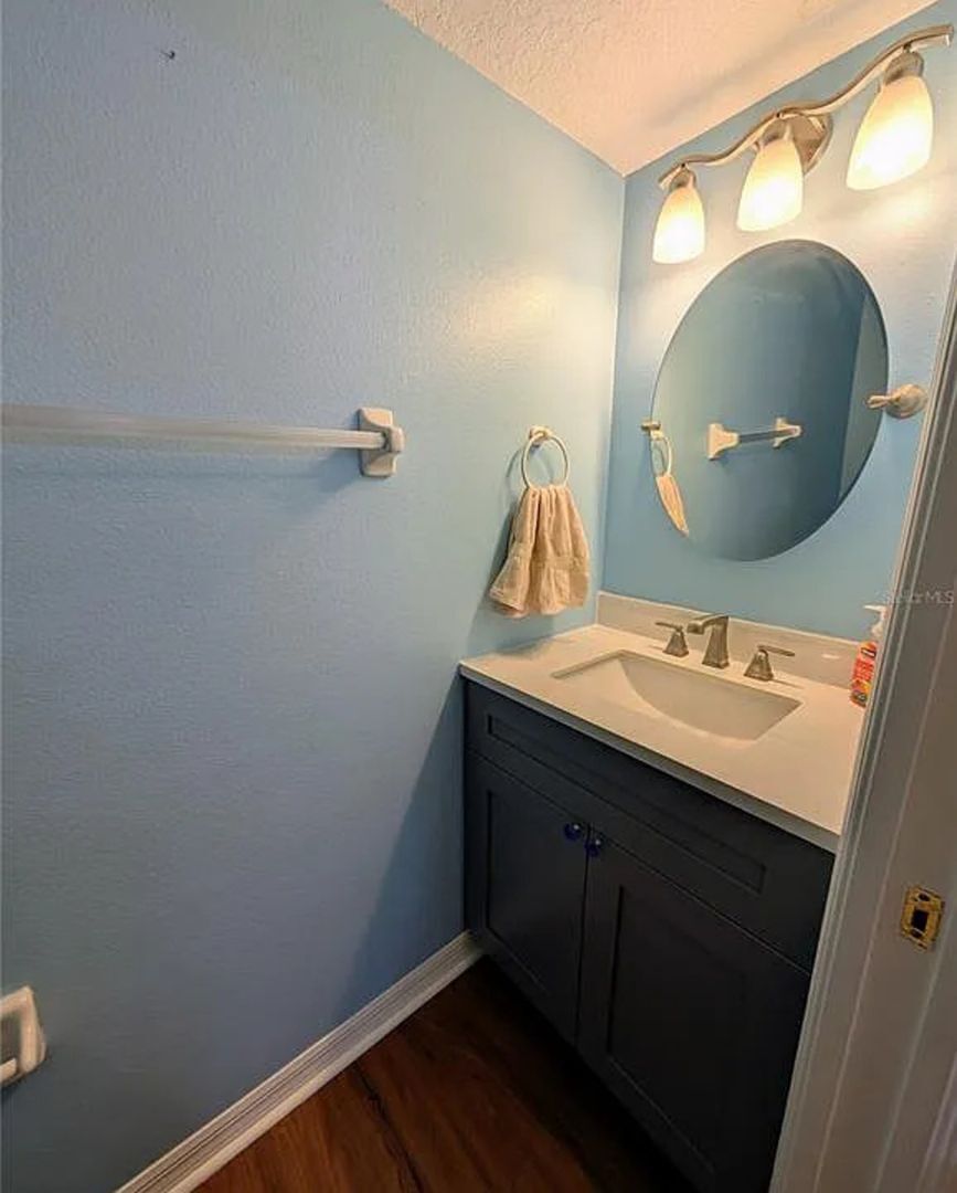 Building Photo - 9308 Hidden Water Cir
