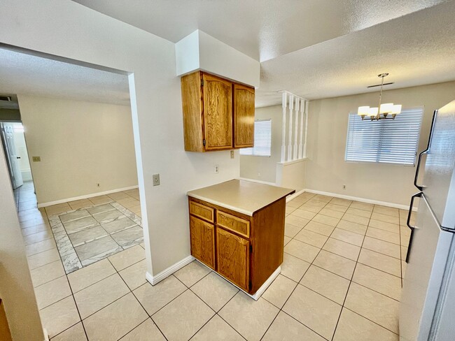 Building Photo - Pet Friendly Home in Washington with Large Fenced Yard