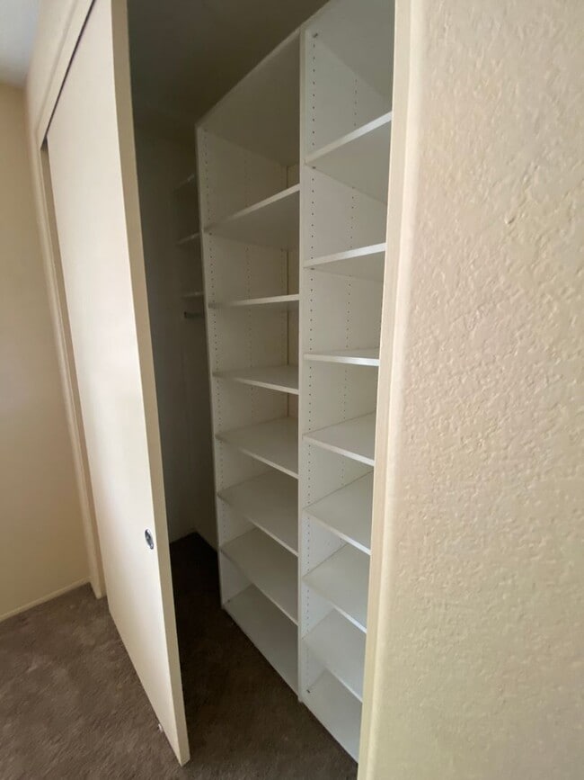 Building Photo - Beautiful 2 Bedroom 2 Bath Condo in the heart of Rancho San Diego!