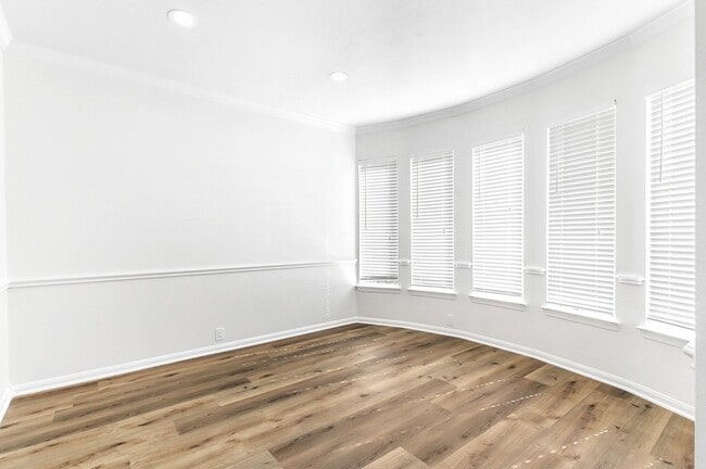 Building Photo - 21823 Mystic Point Ct