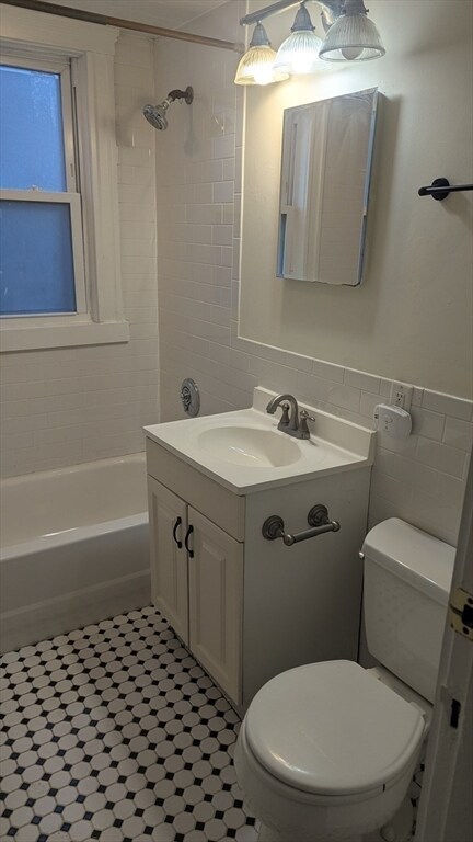 Building Photo - 9 Stedman St