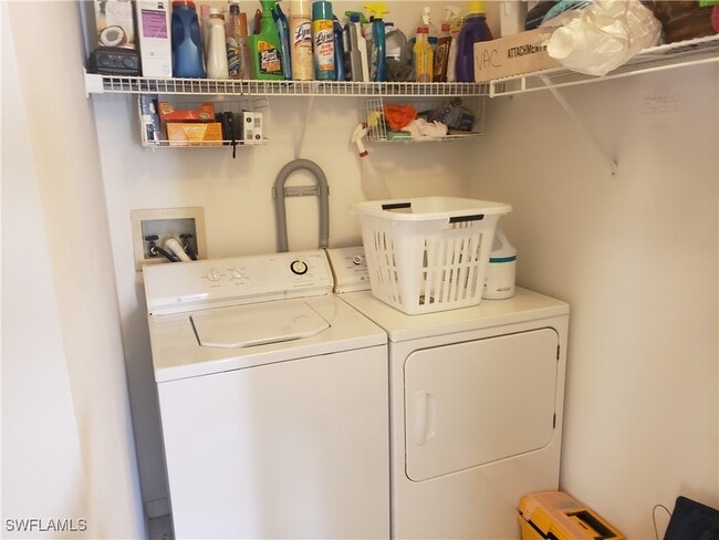 Building Photo - 7552 Oleander Gate Dr