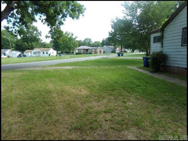 Building Photo - 129 Saunders Dr