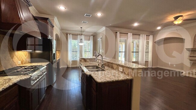 Building Photo - 4513 Cherokee Dr