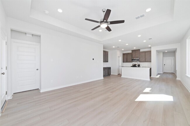 Building Photo - 21614 White Bellflower Ln
