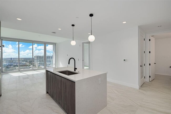 Building Photo - 777 3rd Ave N