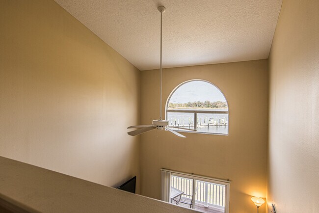 Building Photo - 2853 N Rivers Edge Blvd