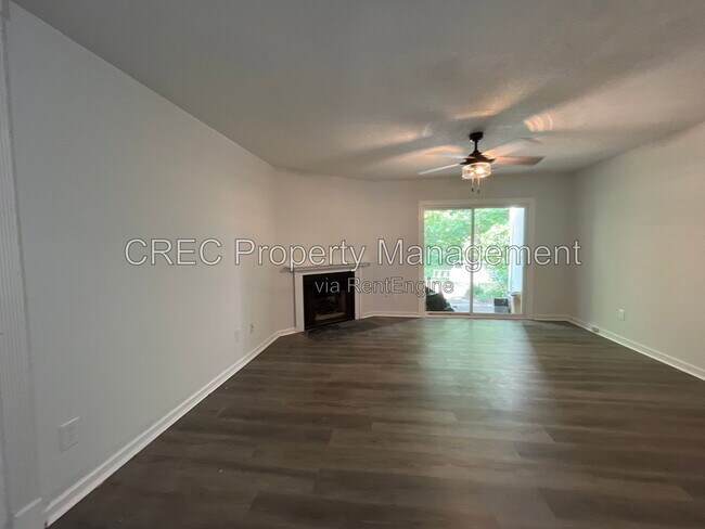 Building Photo - 2757 Jobee Dr