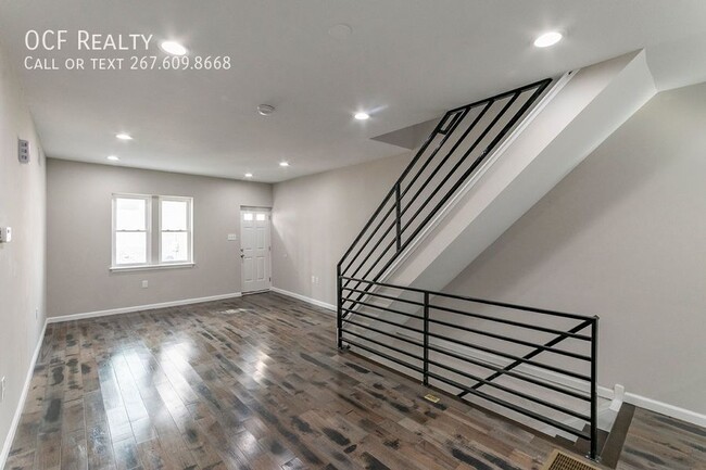 Building Photo - 1447 S Taylor St