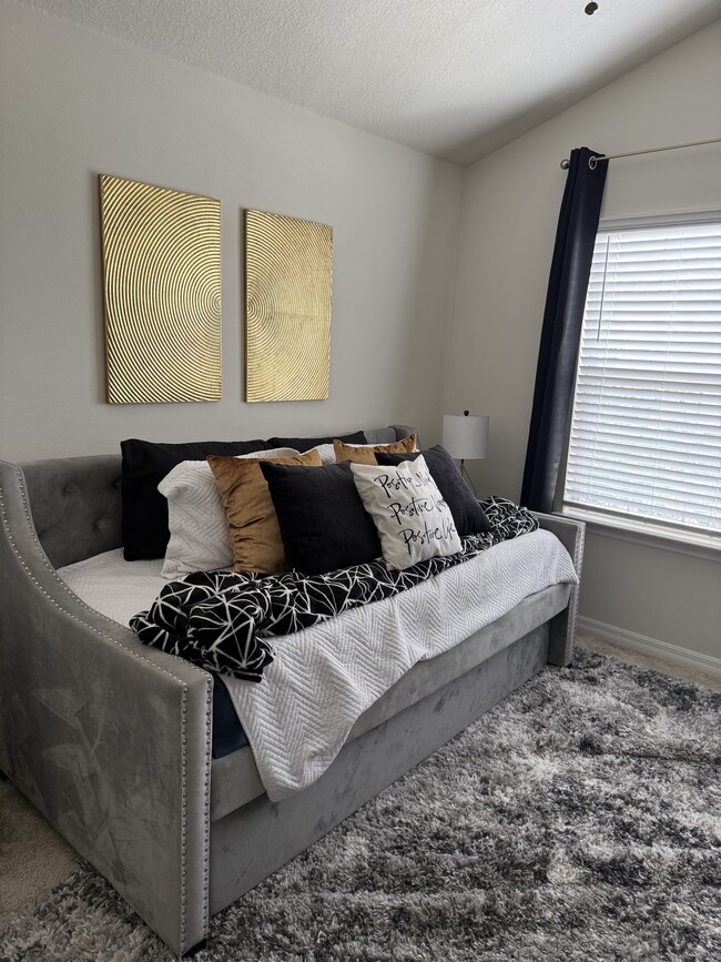 Building Photo - 3047 Alessa Loop