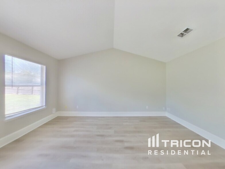 Building Photo - 7544 Teaticket Ct