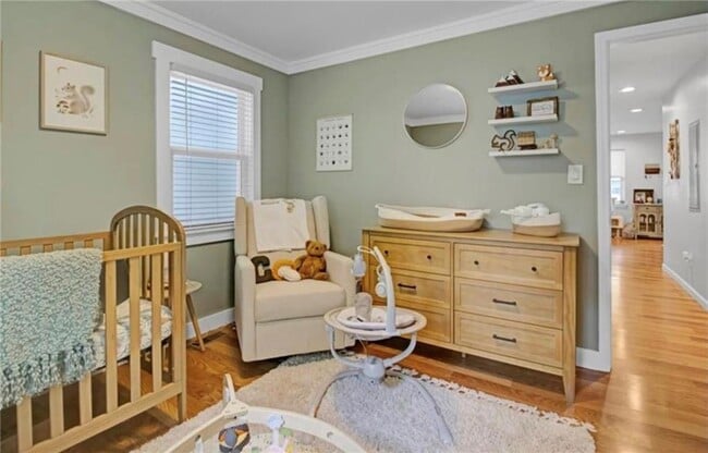 Building Photo - 1329 Plaza Ave SW