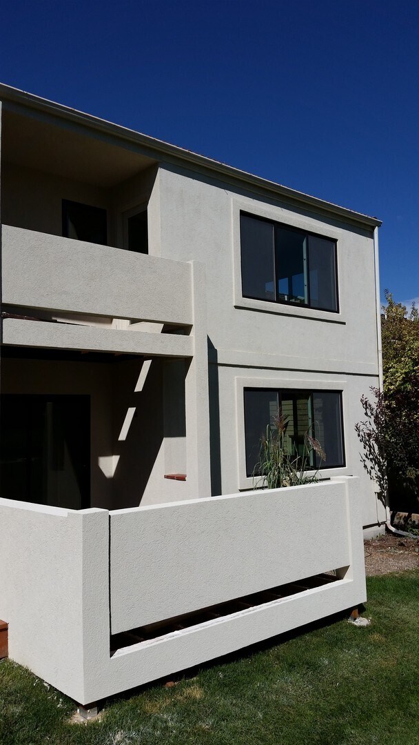 Building Photo - Condo for Rent