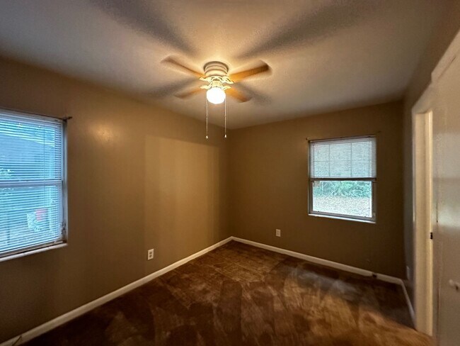 Building Photo - 1730 Atkamire Dr