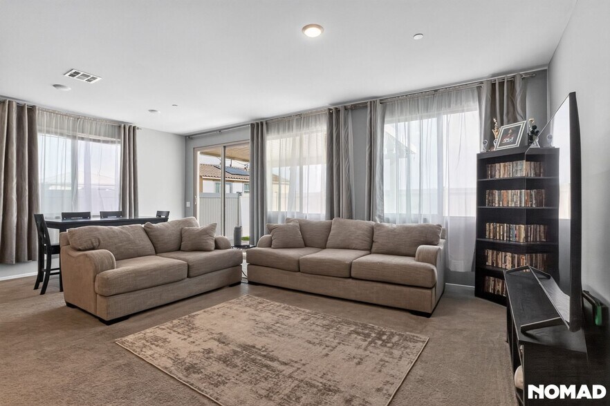 Building Photo - 6296 Aural Pl
