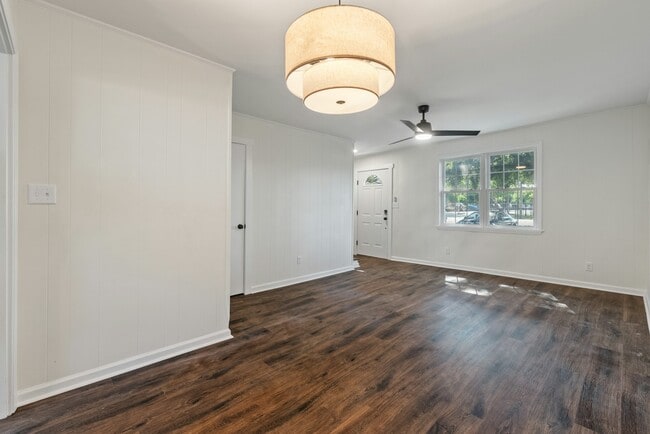 Building Photo - 12 Grove St