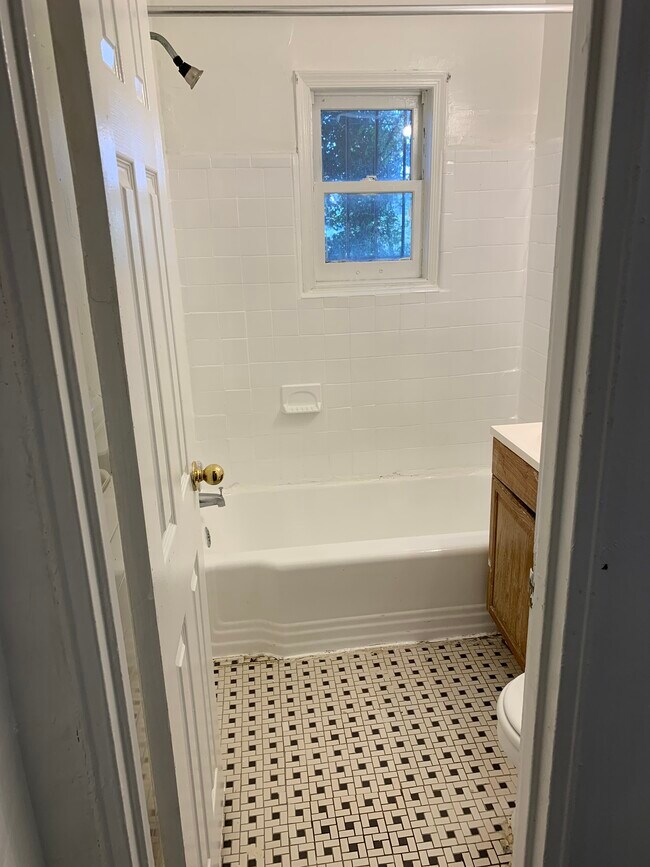 Bathroom 2 - 422 Condon Ter SE