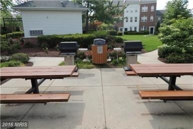 Building Photo - 42530 Mayflower Terrace