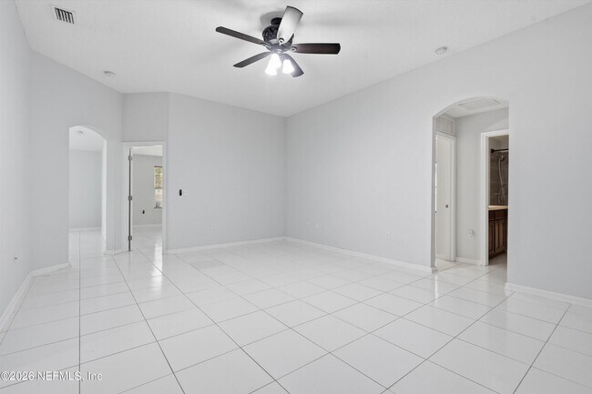 Building Photo - 9847 Sailor Dr