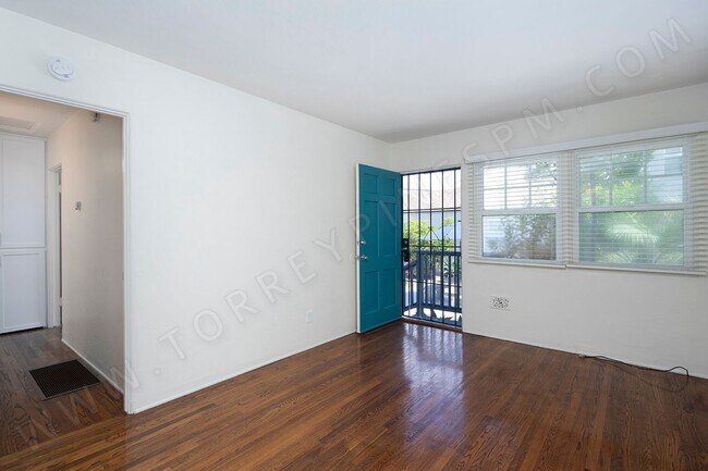 Building Photo - 1 BR w/ Private Patio and Washer/Dryer Combo ~ Minutes from the Beach!