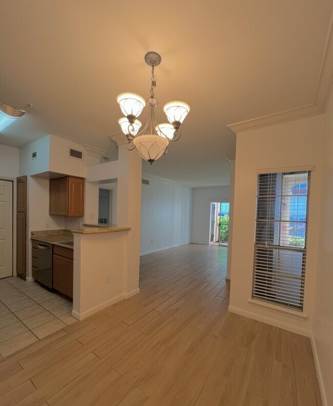 Building Photo - 3231 Allen Pkwy