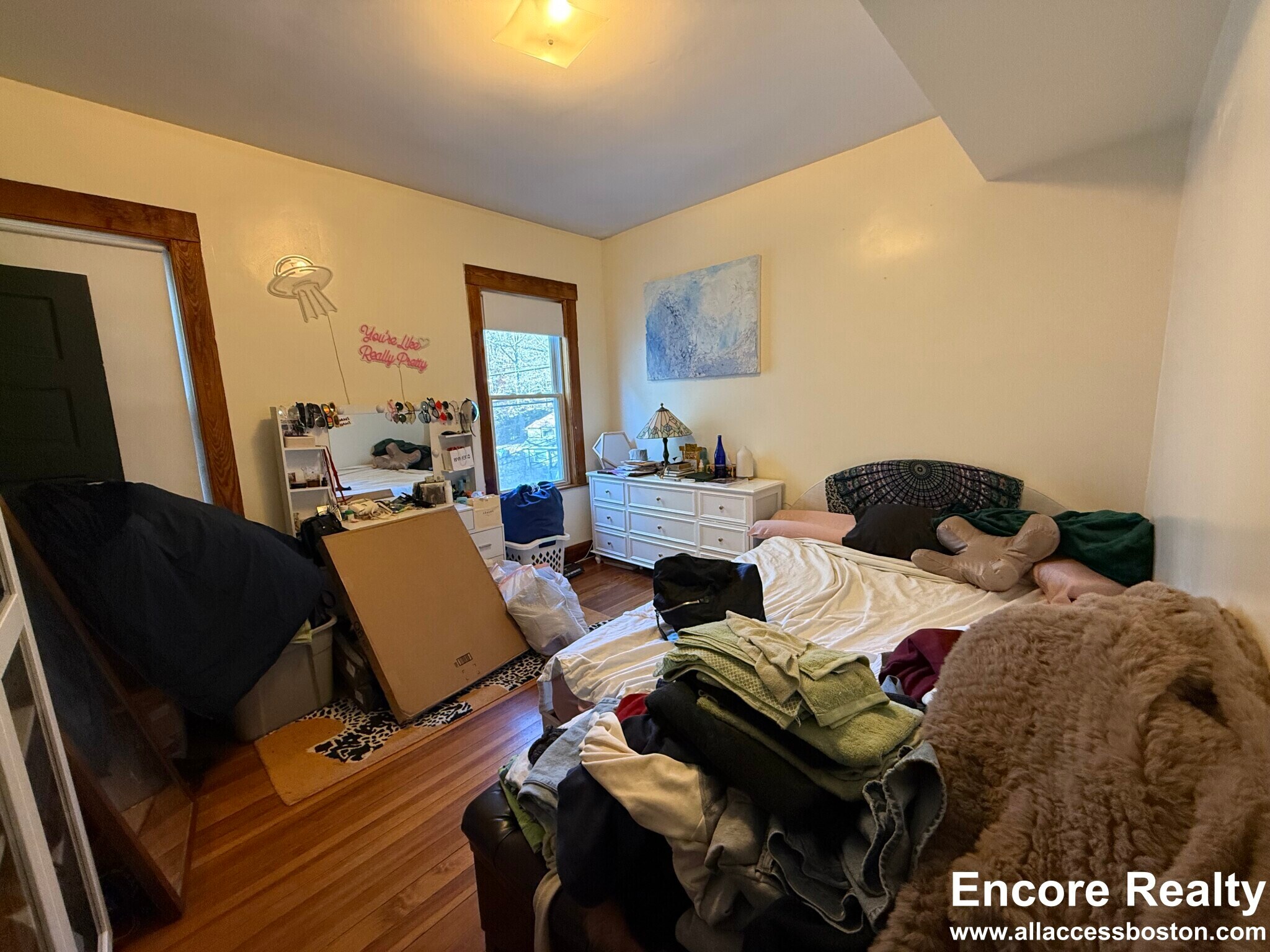 Building Photo - 331 Faneuil St