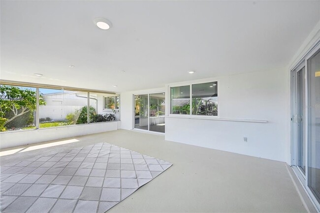 Building Photo - 6735 Keystone Dr