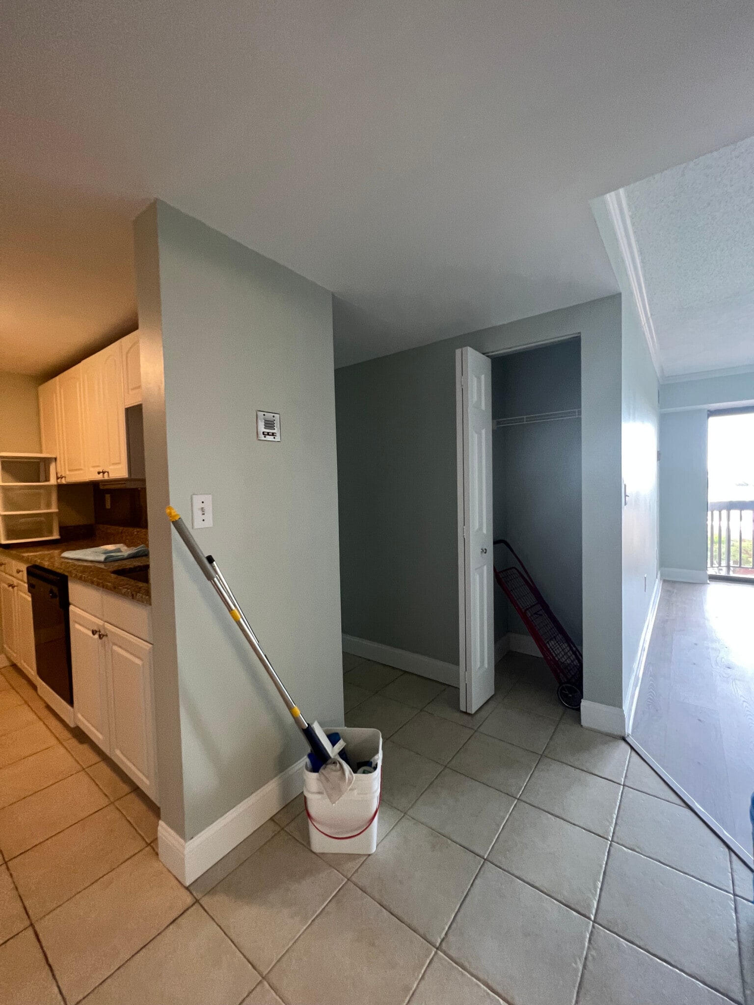 Building Photo - 15 N Beacon St